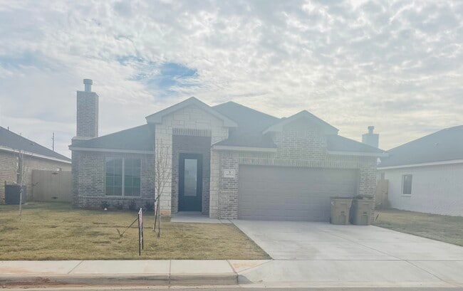 property at 3 Highland Ln