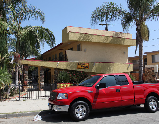 Elm Vista Apartments in Downey, CA - Building Photo - Building Photo