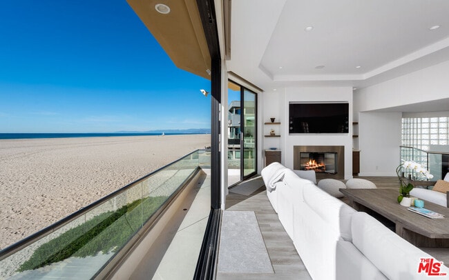 3461 Ocean Dr in Oxnard, CA - Building Photo - Building Photo