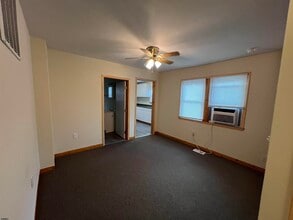 209 W Pacific Ave in Buena, NJ - Building Photo - Building Photo