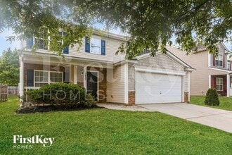 3632 Larkhaven Village Dr in Charlotte, NC - Building Photo - Building Photo