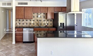 8726 E Bonnie Rose Ave in Scottsdale, AZ - Building Photo - Building Photo