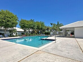 11216 SW 63rd Terrace in Miami, FL - Building Photo - Building Photo