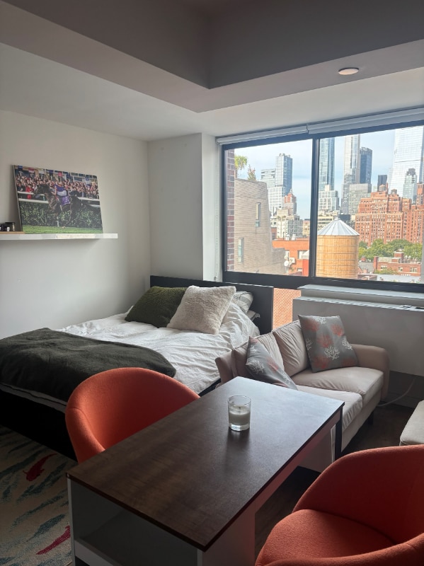 425 W 18th St in New York, NY - Building Photo - Building Photo