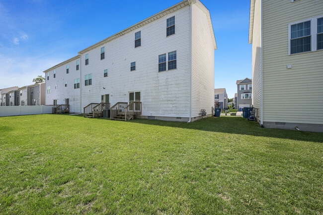 33 Pepperwood Dr in Wyoming, DE - Foto de edificio - Building Photo