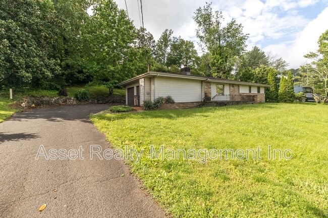 7320 Westridge Dr in Knoxville, TN - Building Photo - Building Photo