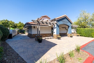 Canyon Ridge in Santa Clarita, CA - Building Photo