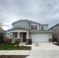 540 Spalding Wy in Lathrop, CA - Building Photo