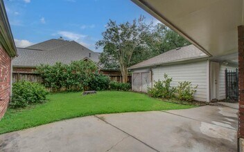 16839 Willow Bend Ct in Sugar Land, TX - Building Photo - Building Photo