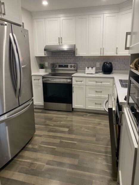 1201 Afton Dr in Sarnia, ON - Building Photo