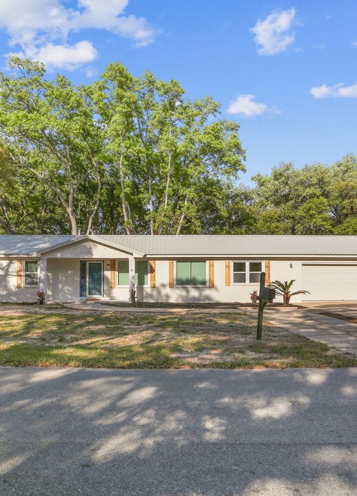 506 Waycross Ave in Pensacola, FL - Foto de edificio