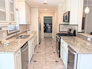 1023 W 31st St in Houston, TX - Building Photo - Building Photo