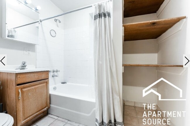 2890 N Clark St, Unit 1 in Chicago, IL - Building Photo - Building Photo