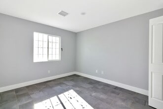 2518 N McCarran St in North Las Vegas, NV - Building Photo - Building Photo