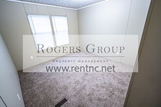 117 Mallard Ln in Henderson, NC - Building Photo - Building Photo