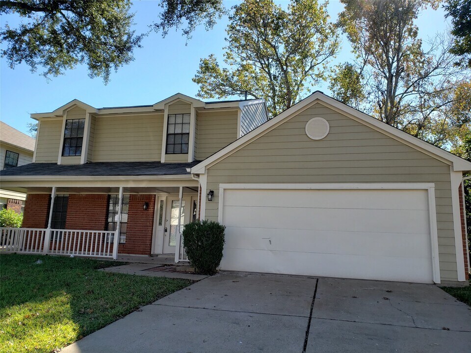 1911 Richmond Vantage Dr in Richmond, TX - Building Photo