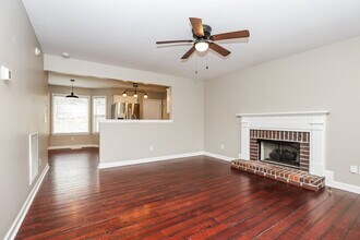 2800 Overton Dr in Thompson's Station, TN - Foto de edificio - Building Photo