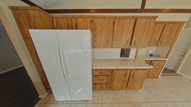 12957 Canterbury Dr in Sterling Heights, MI - Building Photo - Building Photo