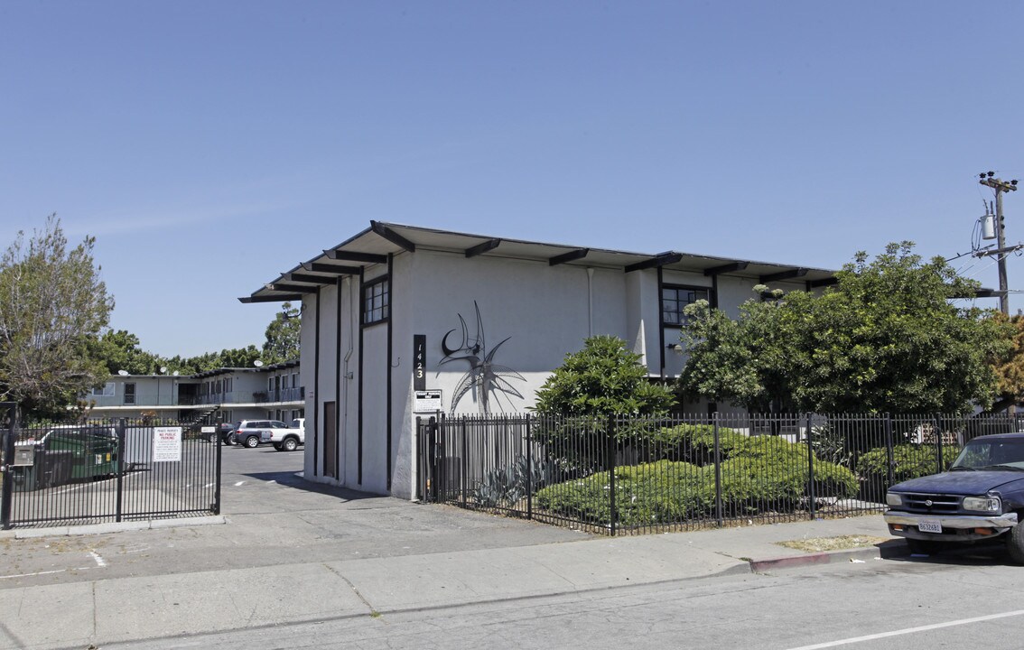 1423 165th Ave in San Leandro, CA - Foto de edificio