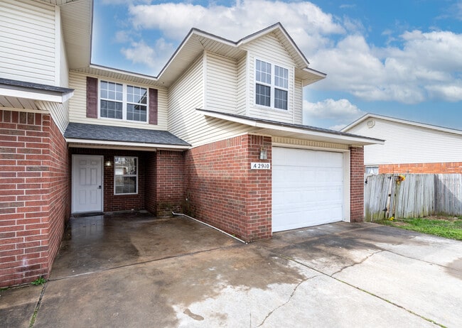 property at 2910 Dawn Ct