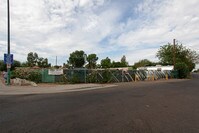 A & F Mobile Home Park in Chandler, AZ - Foto de edificio - Building Photo