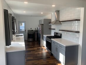 754 West 18th Street in San Pedro, CA - Building Photo - Building Photo