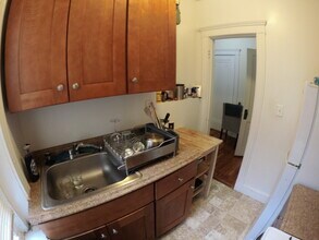 1460 Commonwealth Ave, Unit 1450-11 in Boston, MA - Building Photo - Building Photo