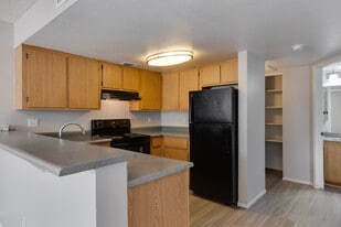 Las Brisas in Casa Grande, AZ - Building Photo