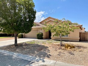 3266 El Tovar Ave-Unit -S11 in Kingman, AZ - Building Photo - Building Photo