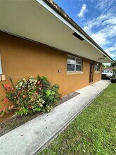 6035 SW 39th St in Miramar, FL - Building Photo - Building Photo