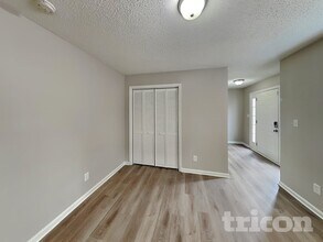 7019 Hunter Gln Dr in Charlotte, NC - Building Photo - Building Photo