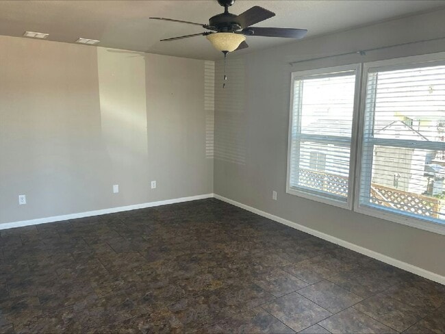 19225 N Cave Creek Rd in Phoenix, AZ - Building Photo - Building Photo