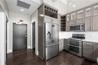 210 Ellicott St in Buffalo, NY - Building Photo - Building Photo