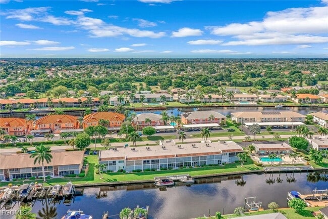 4549 SE 5th Pl in Cape Coral, FL - Building Photo - Building Photo