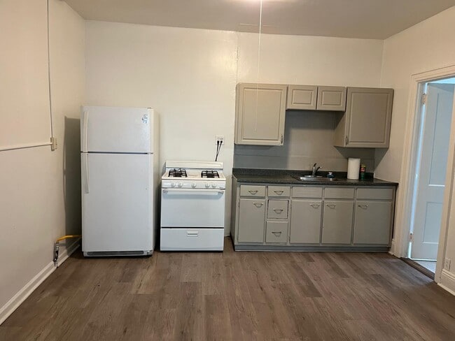 281 Hillside Ave. in Williston Park, NY - Building Photo - Building Photo