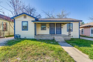 616-618 Porter St in San Antonio, TX - Building Photo