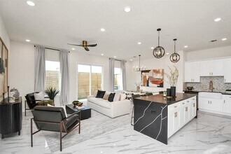 5906 St Augustine St in Houston, TX - Building Photo - Building Photo