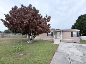 3190 Morning Light Way in Kissimmee, FL - Building Photo