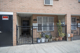 539 Gates Ave in Brooklyn, NY - Building Photo - Building Photo