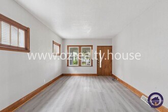 1950 Berkshire Pl in Toledo, OH - Building Photo - Building Photo