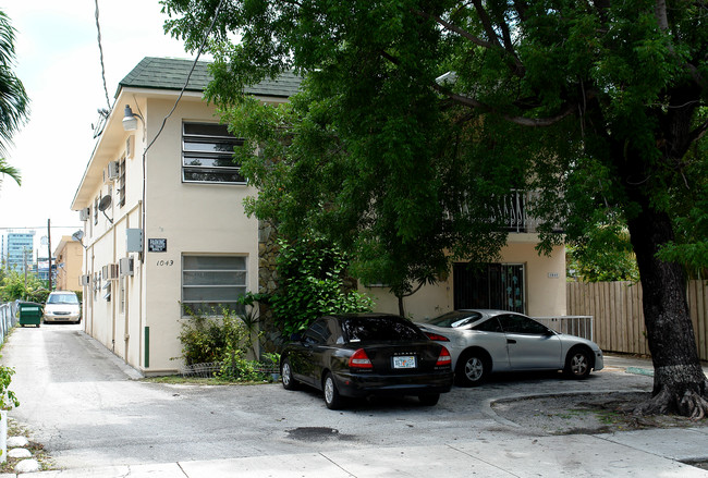 1043 NW 5th St in Miami, FL - Building Photo - Building Photo