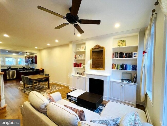 property at 882 N Taylor St