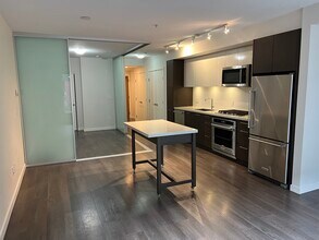 384 E 1st Ave in Vancouver, BC - Building Photo - Building Photo