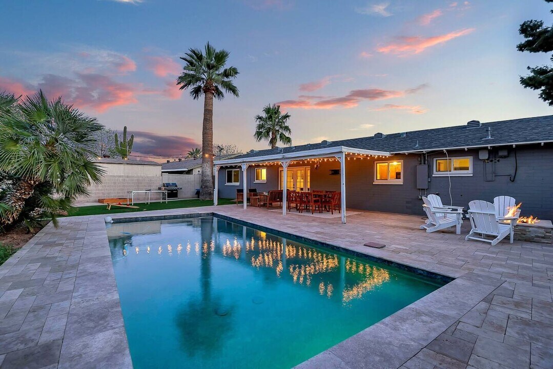7410 E Edgemont Ave in Scottsdale, AZ - Building Photo