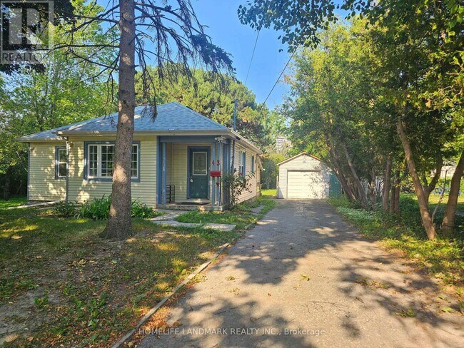 43 Beachell St in Toronto, ON - Building Photo - Building Photo