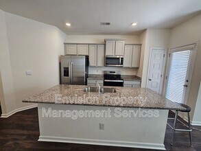 611 Dairy Dr in Stockbridge, GA - Building Photo - Building Photo