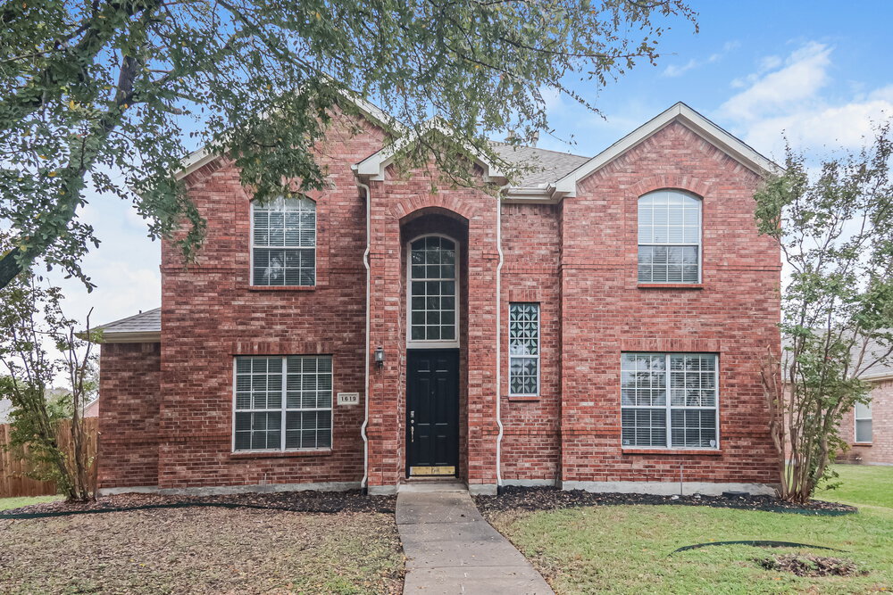 1619 Marble Falls Dr in Frisco, TX - Building Photo