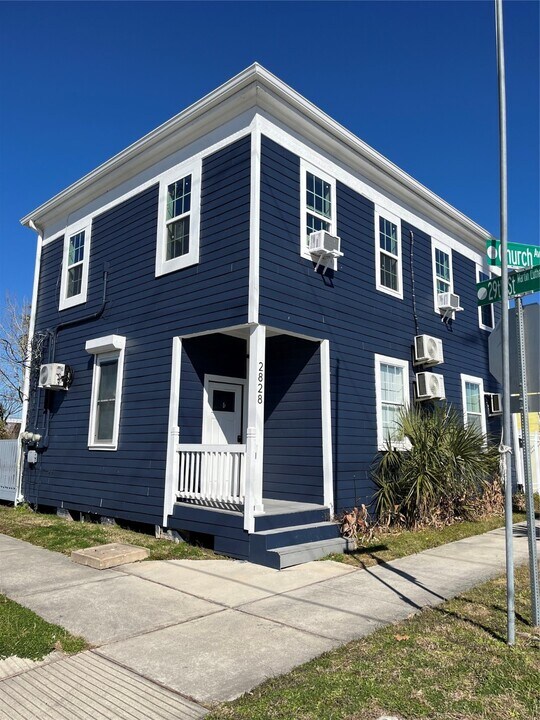 2828 Church St in Galveston, TX - Building Photo