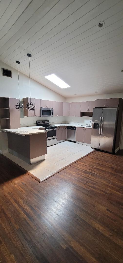 326 NE 118th St-Unit -Front in Miami, FL - Building Photo - Building Photo