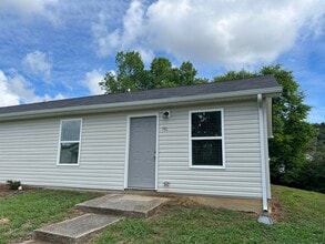 190 Cedar Grove Rd in Shelbyville, TN - Building Photo - Building Photo